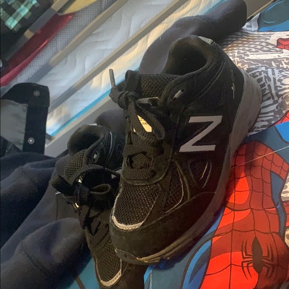 Shoes - Picture 4 of 4